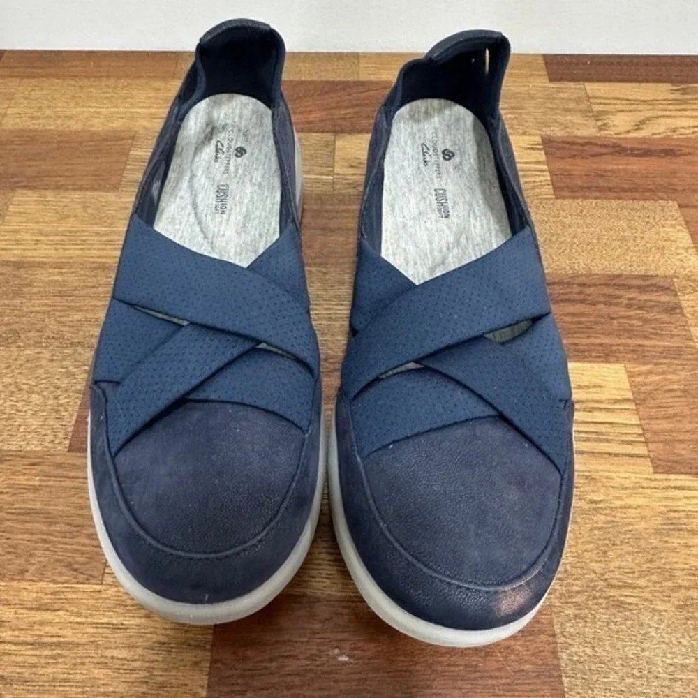 Clarks Cloudsteppers 7.5 Sillian 2.0 Star Navy Blue Cushion Comfort Slip On